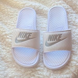 Nike Benassi JDI white slide sandal womens 10 Brand New!